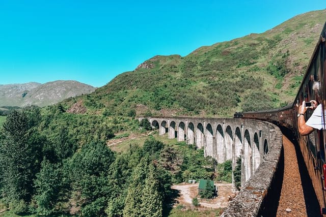 Ride on Harry Potter Train - Jacobite Steam Train aka 'Hogwarts Express'